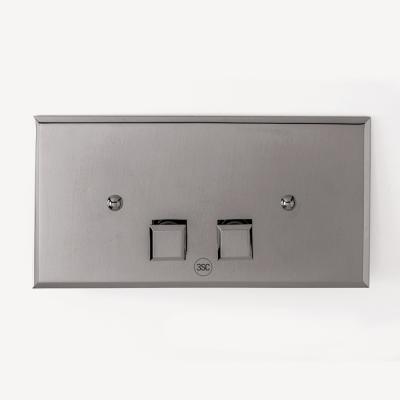 Фото 3SC SQUARE pLAQUE Клавиша смыва для бачков Geberit UP320/720, 33*2,5*h17, материал: латунь, цвет: хром