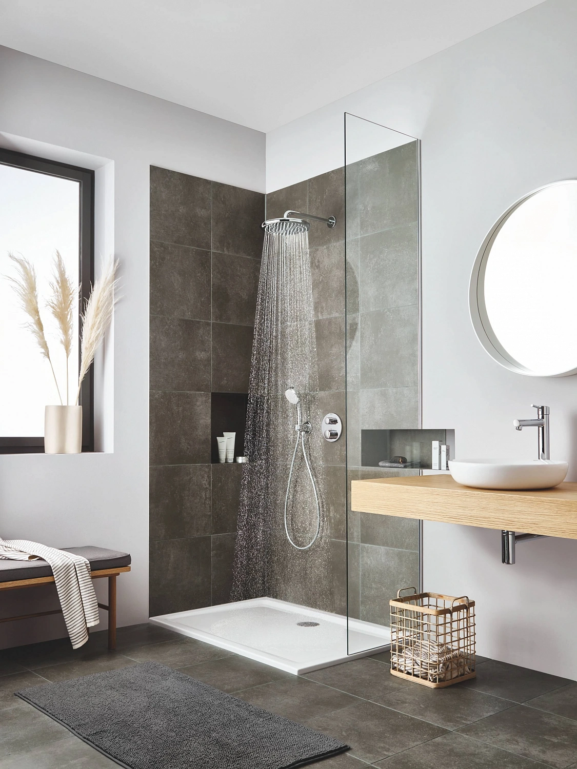 Фото 26663000 Tempesta 250 верхний душ с кронштейном к стене 380, хром